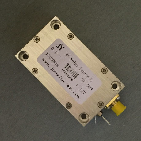 Engineering Grade RF Noise Sig - đánh giá và giá Spectrum Analyzer Tracking Generator 1.5Ghz